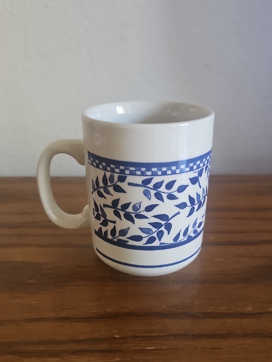 Made in Britain Other - Made In Britain Ceramic Blue Leaf Pattern Coffee Mug Tote 4